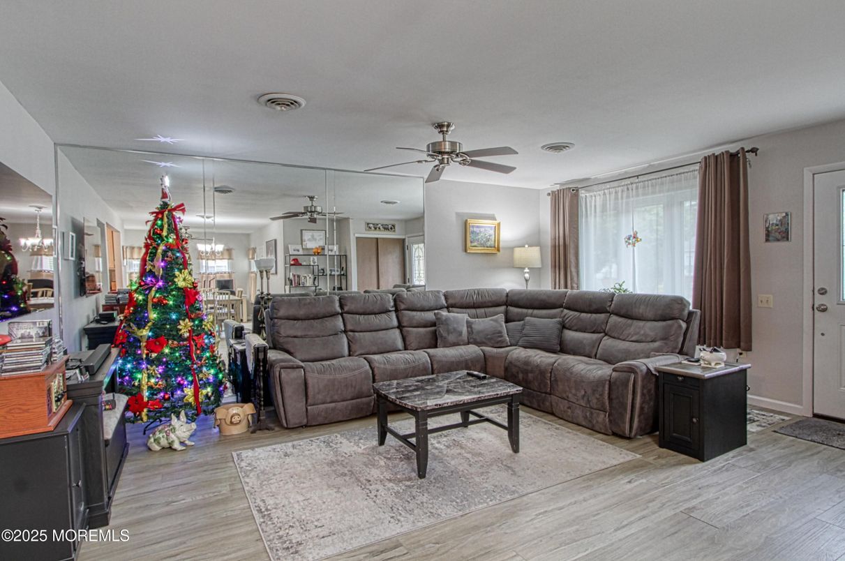 Interior, Living room, Pendant Lights, Wood Texture Flooring