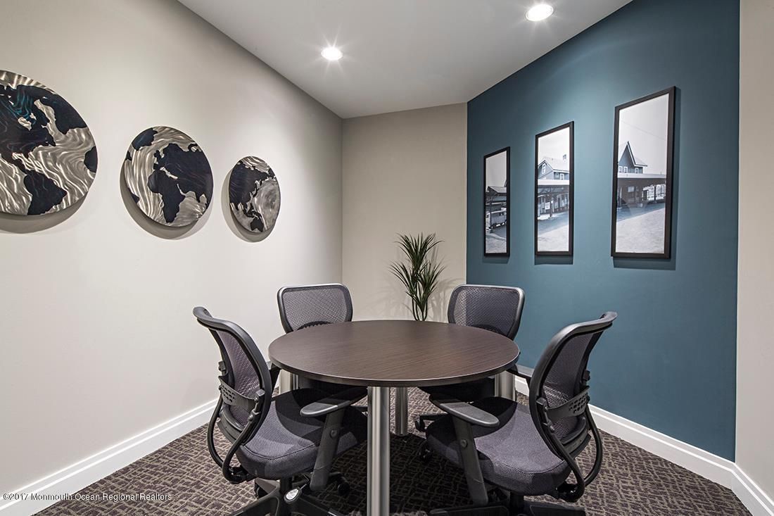 Dining room, Interior, Recessed Lighting
