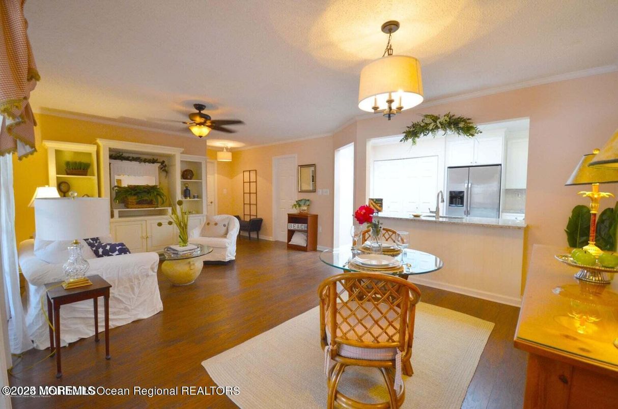 Dining room, Interior, Kitchen, Living room, Stainless Steel Appliances, Wood Texture Flooring