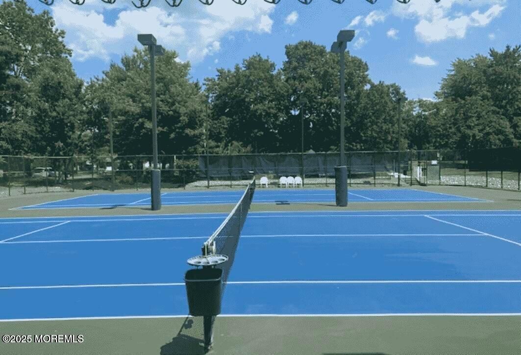 Exterior, Tennis Courts