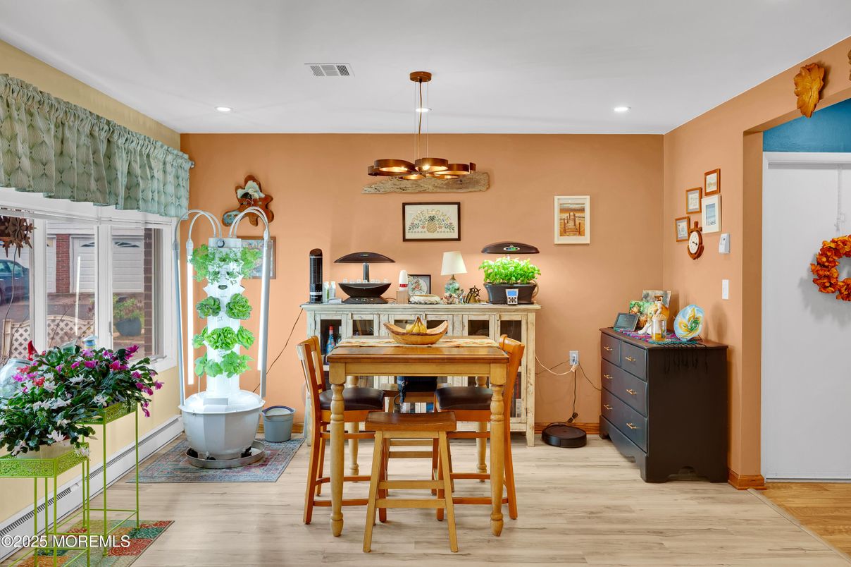 Dining room, Interior, Pendant Lights, Recessed Lighting, Wood Texture Flooring