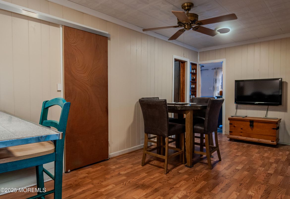 Dining room, Interior, Wood Texture Flooring