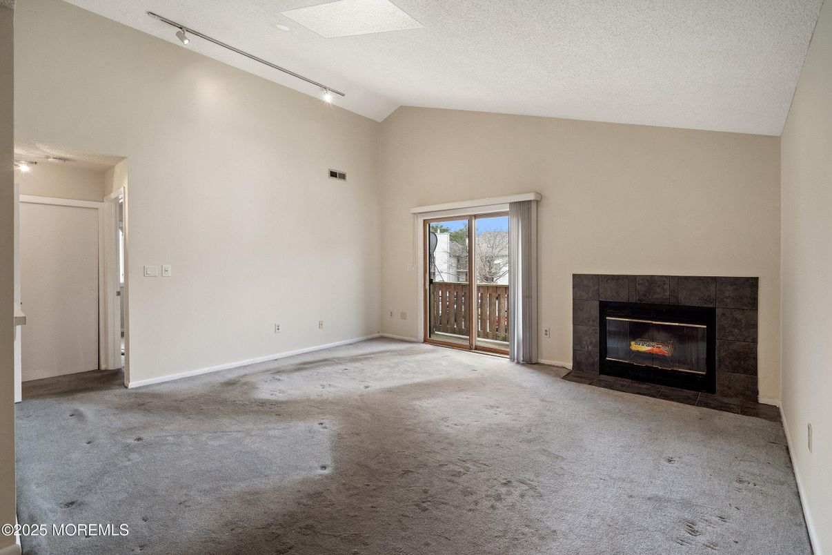 Empty room, Fireplace, Interior