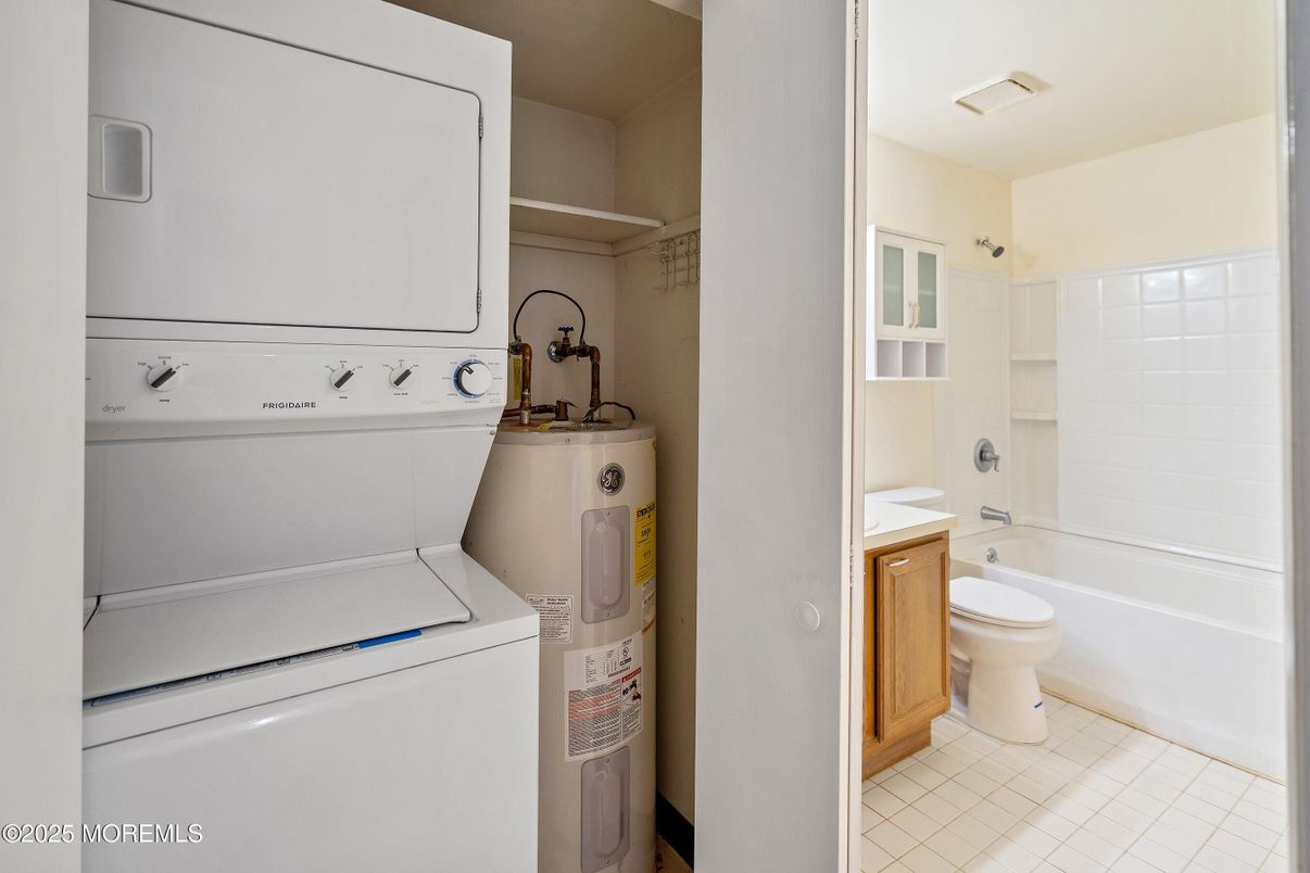 Bathroom, Interior, Utility Closets, Washer