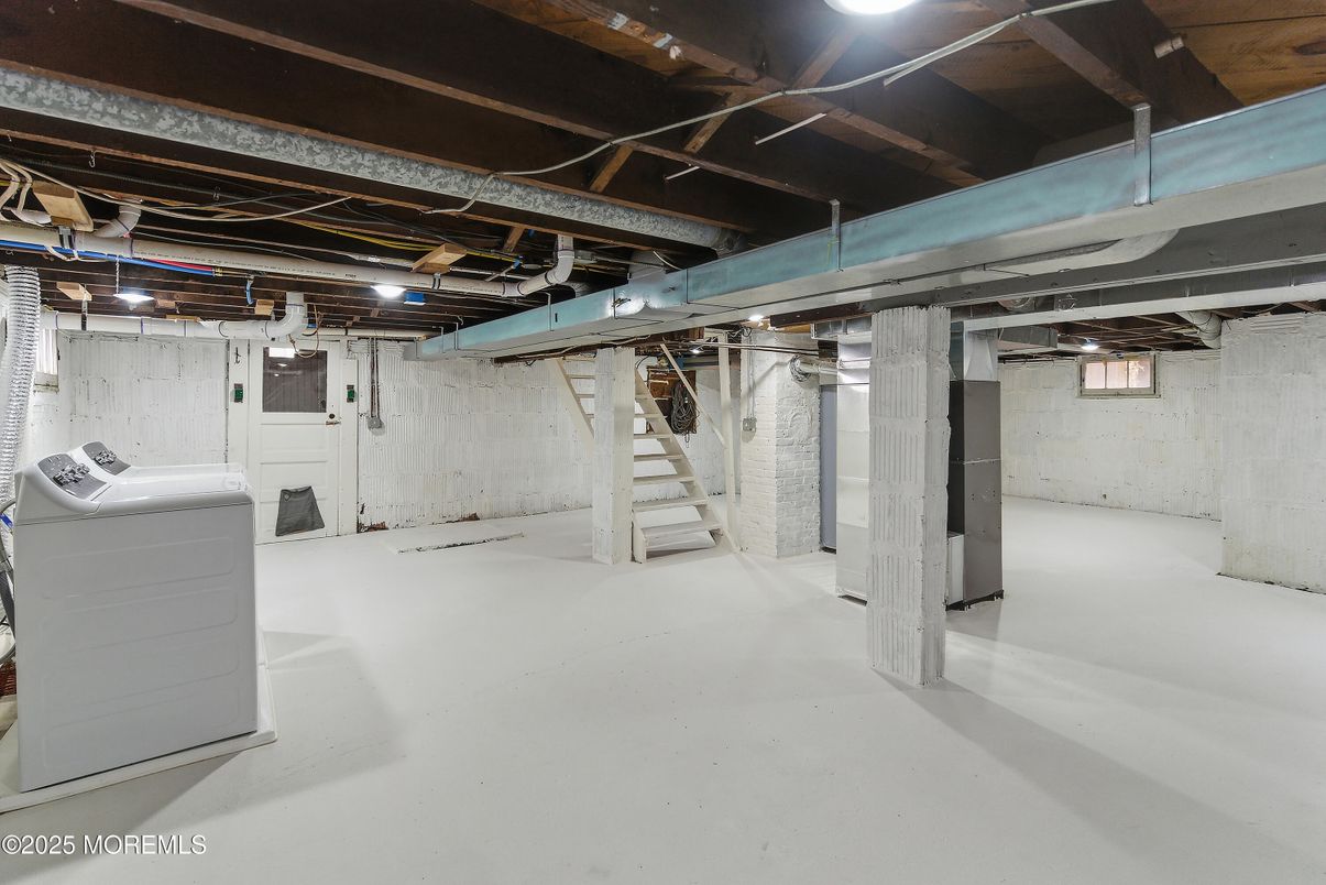 Interior, Stone Walls, Washer