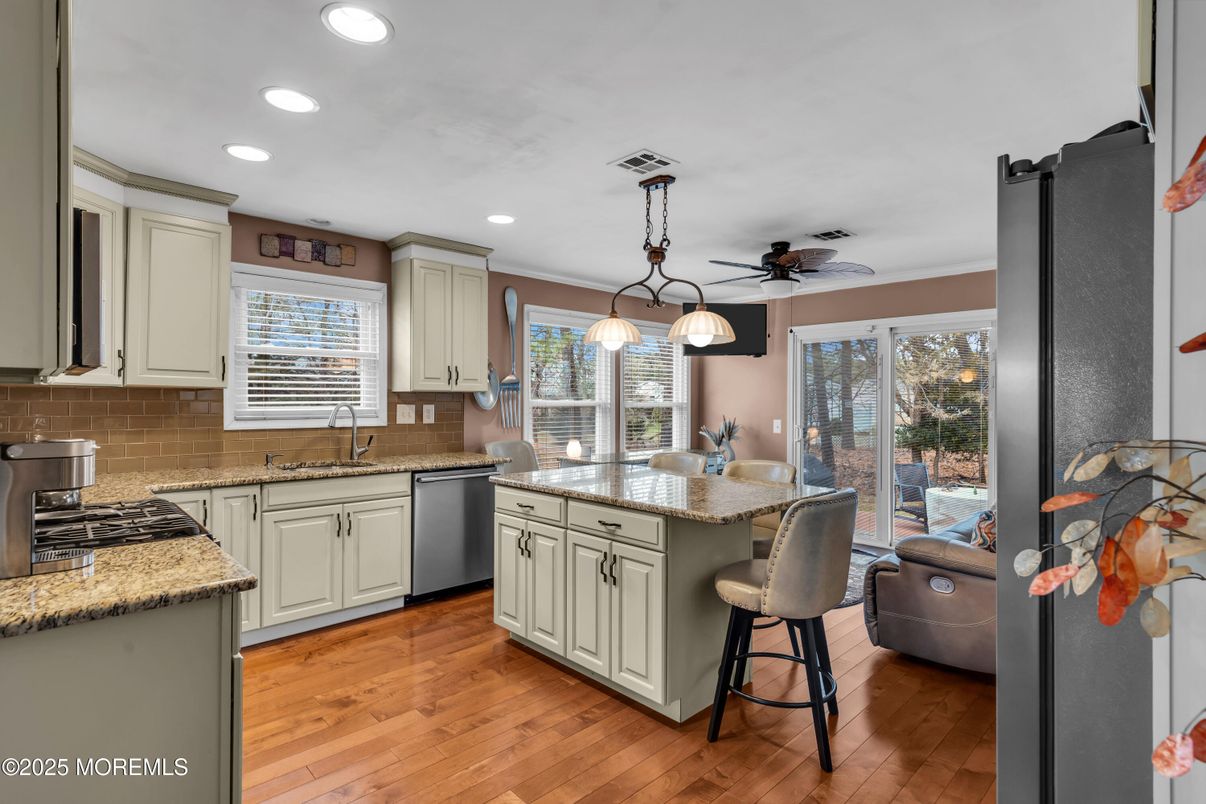 Interior, Kitchen, Pendant Lights, Recessed Lighting, Wood Texture Flooring