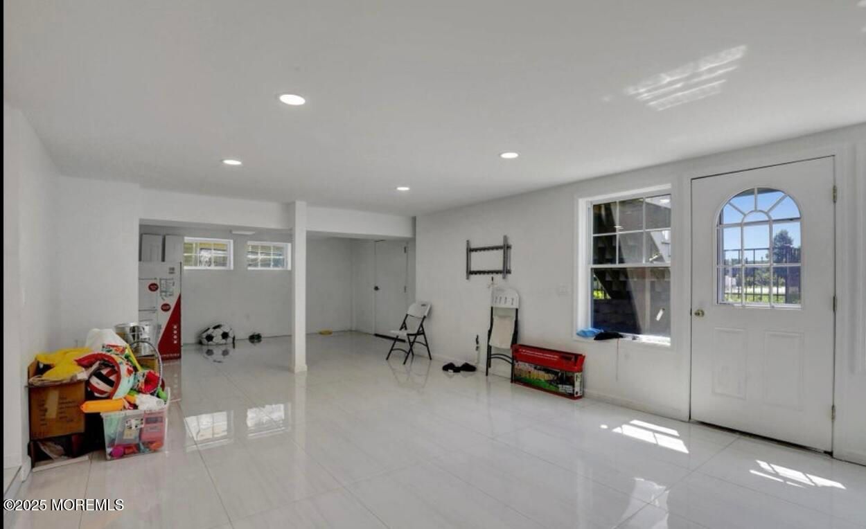 Interior, Recessed Lighting