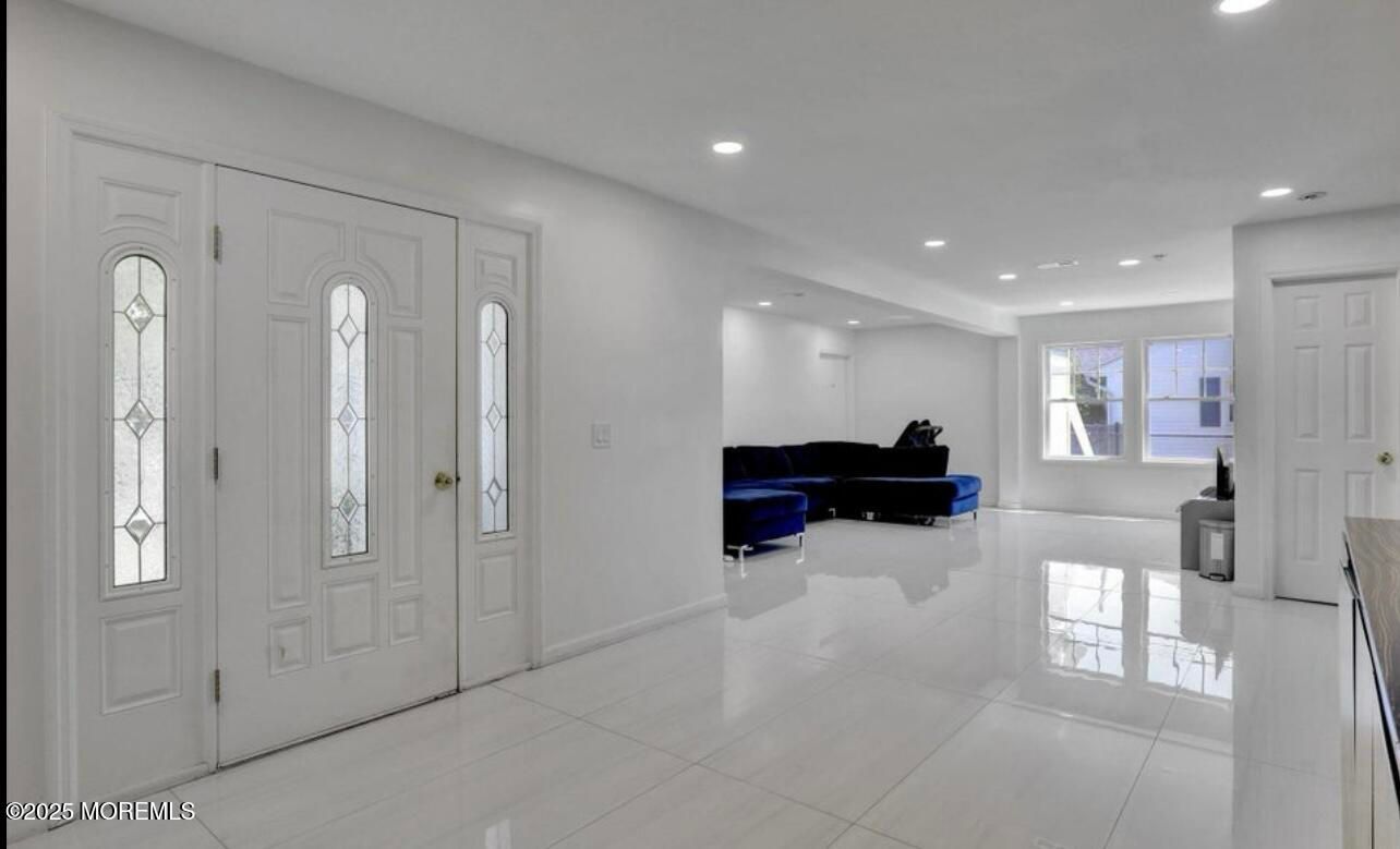 Interior, Recessed Lighting