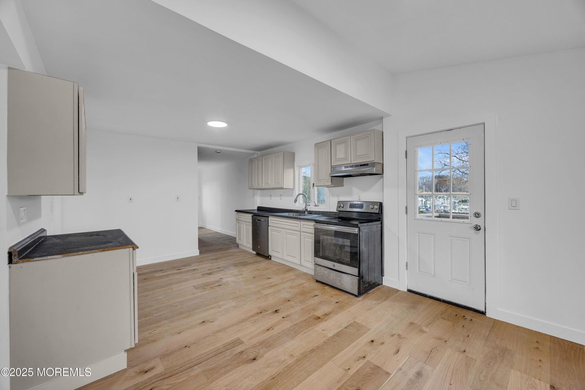 Interior, Kitchen, Recessed Lighting, Wood Texture Flooring