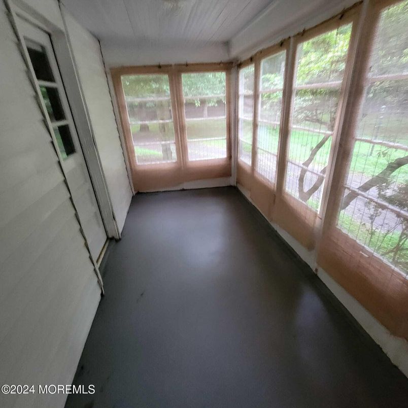 Empty room, Interior, Sun Room