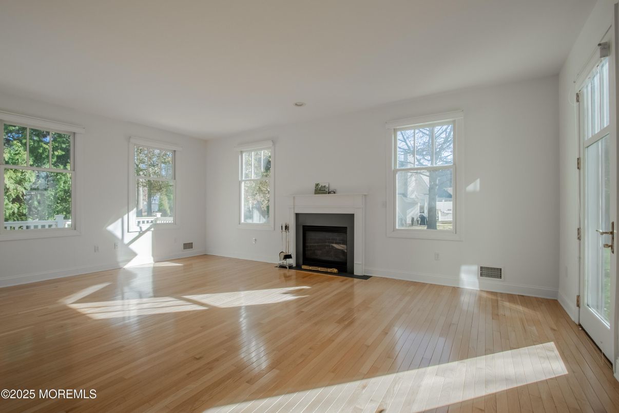 Empty room, Fireplace, Interior, Wood Texture Flooring
