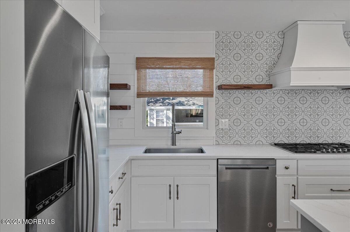 Interior, Kitchen, Stainless Steel Appliances
