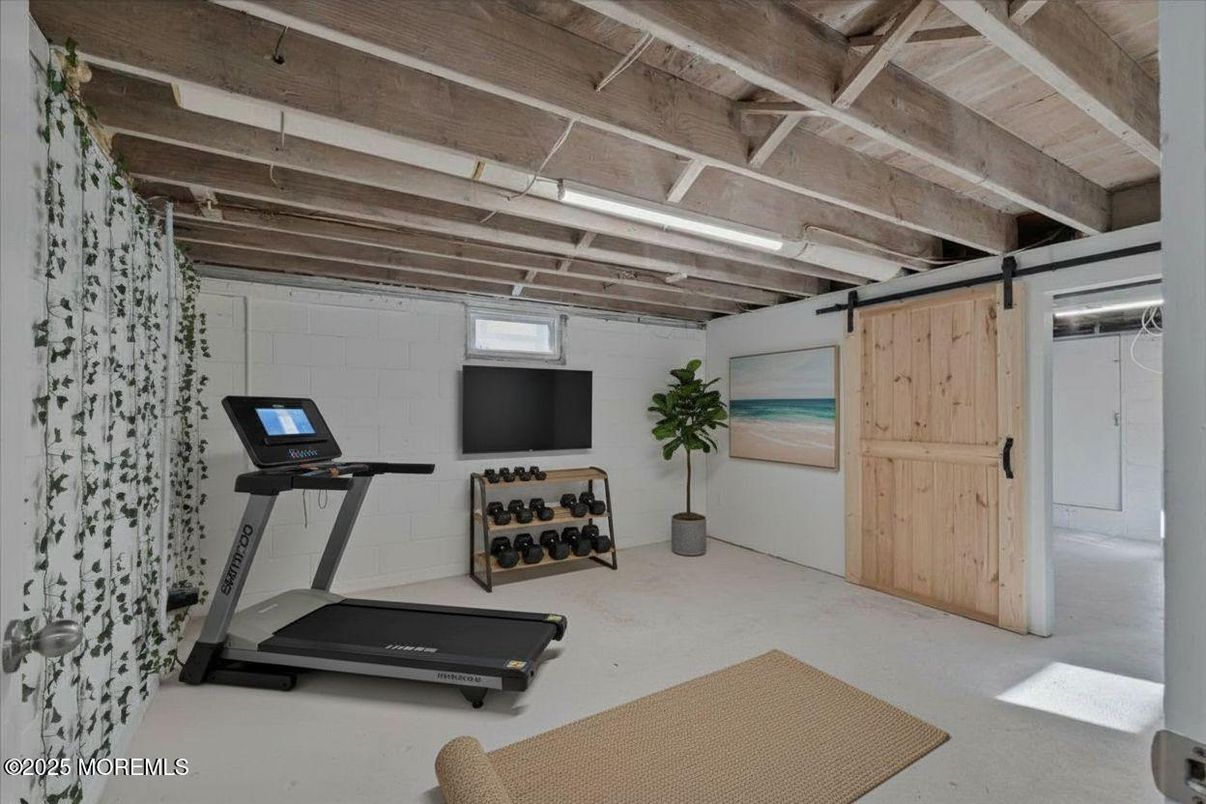Fitness Equipment, Interior, Wooden Beams, Wooden Ceilings