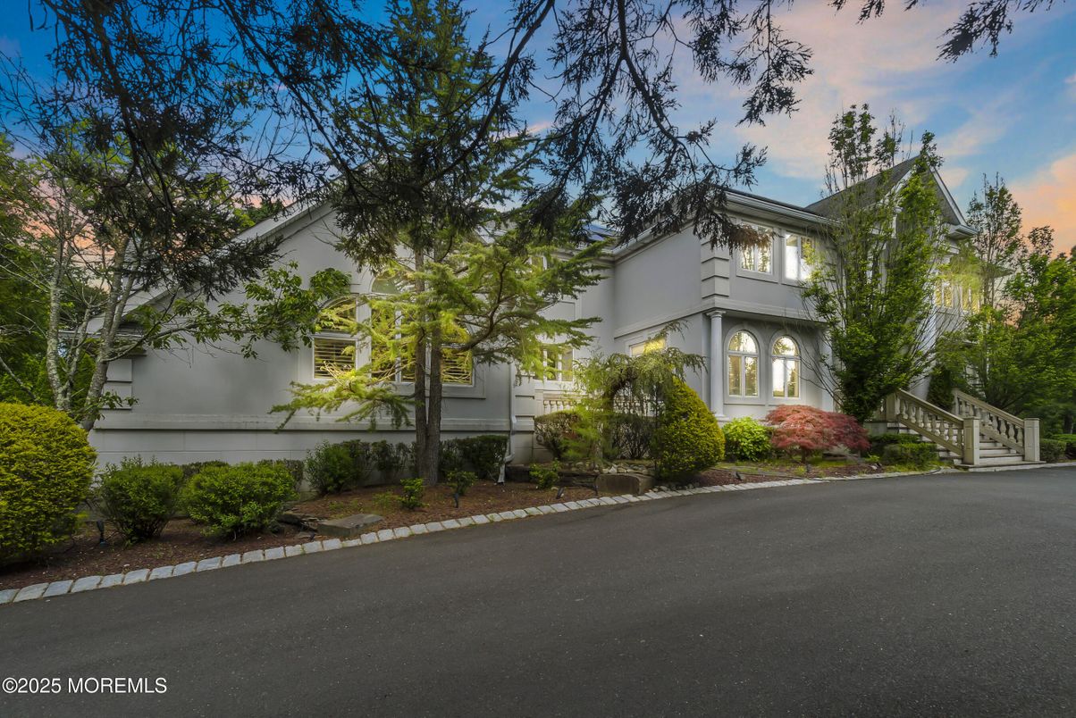 Exterior, Facade, Mediterranean