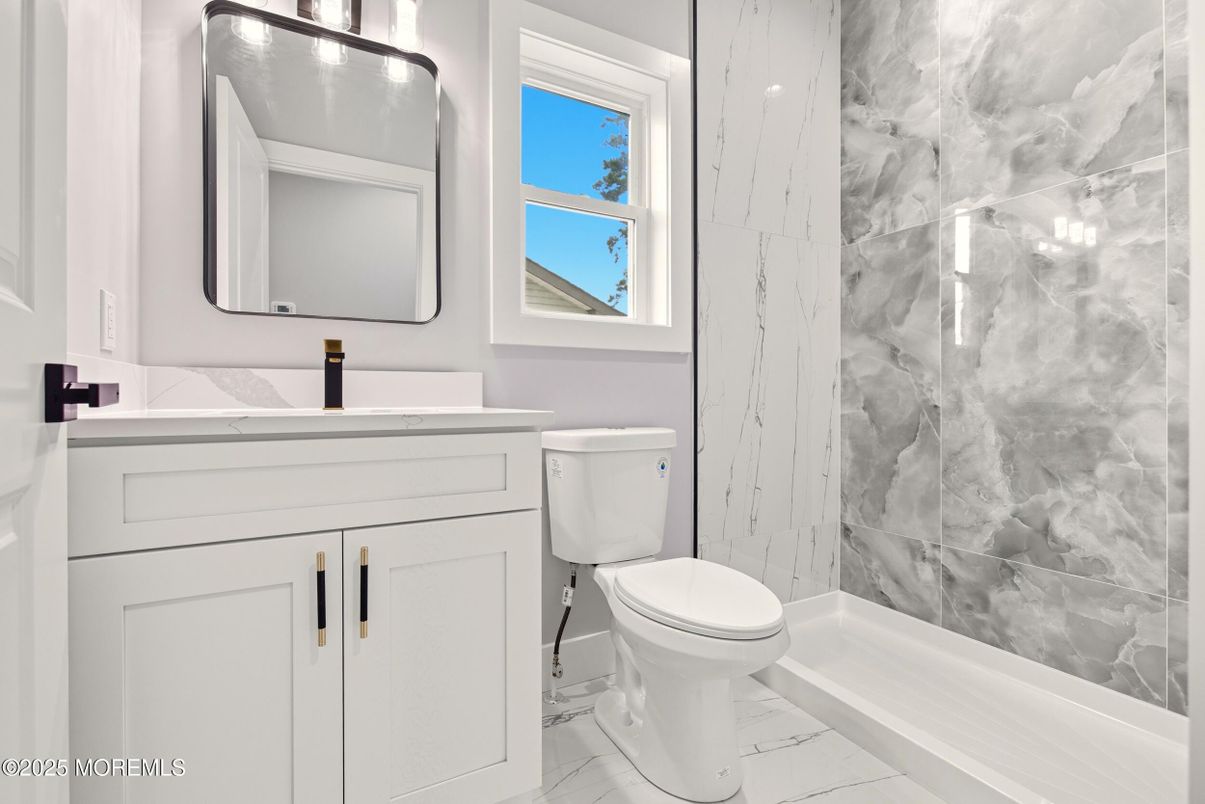 Bathroom, Interior, Marble, Marble Walls