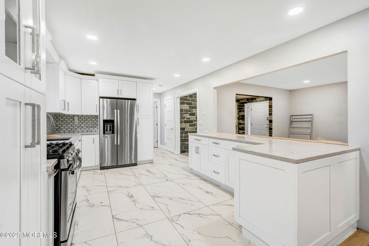Interior, Kitchen, Marble, Recessed Lighting, Stainless Steel Appliances
