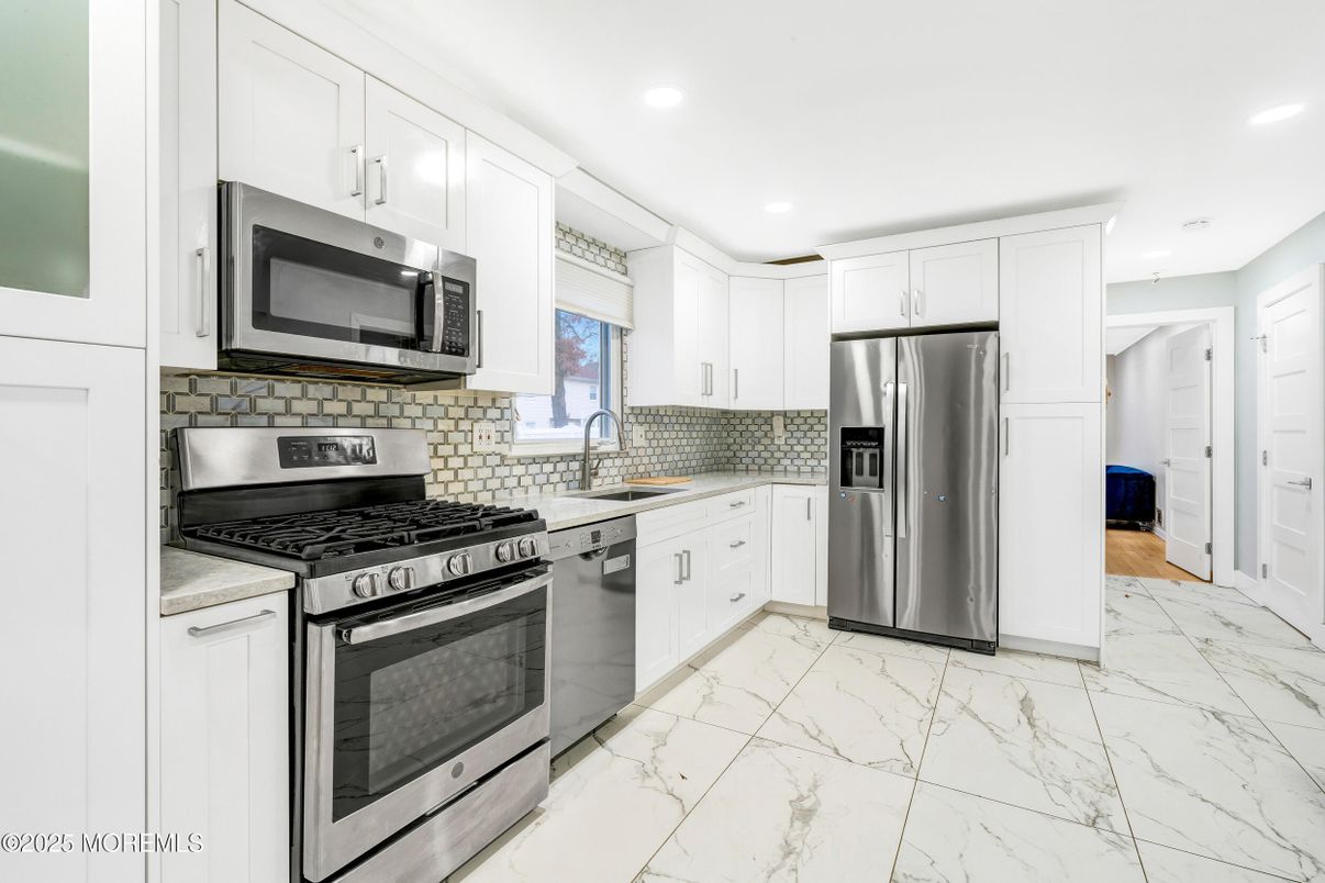 Interior, Kitchen, Marble, Recessed Lighting, Stainless Steel Appliances