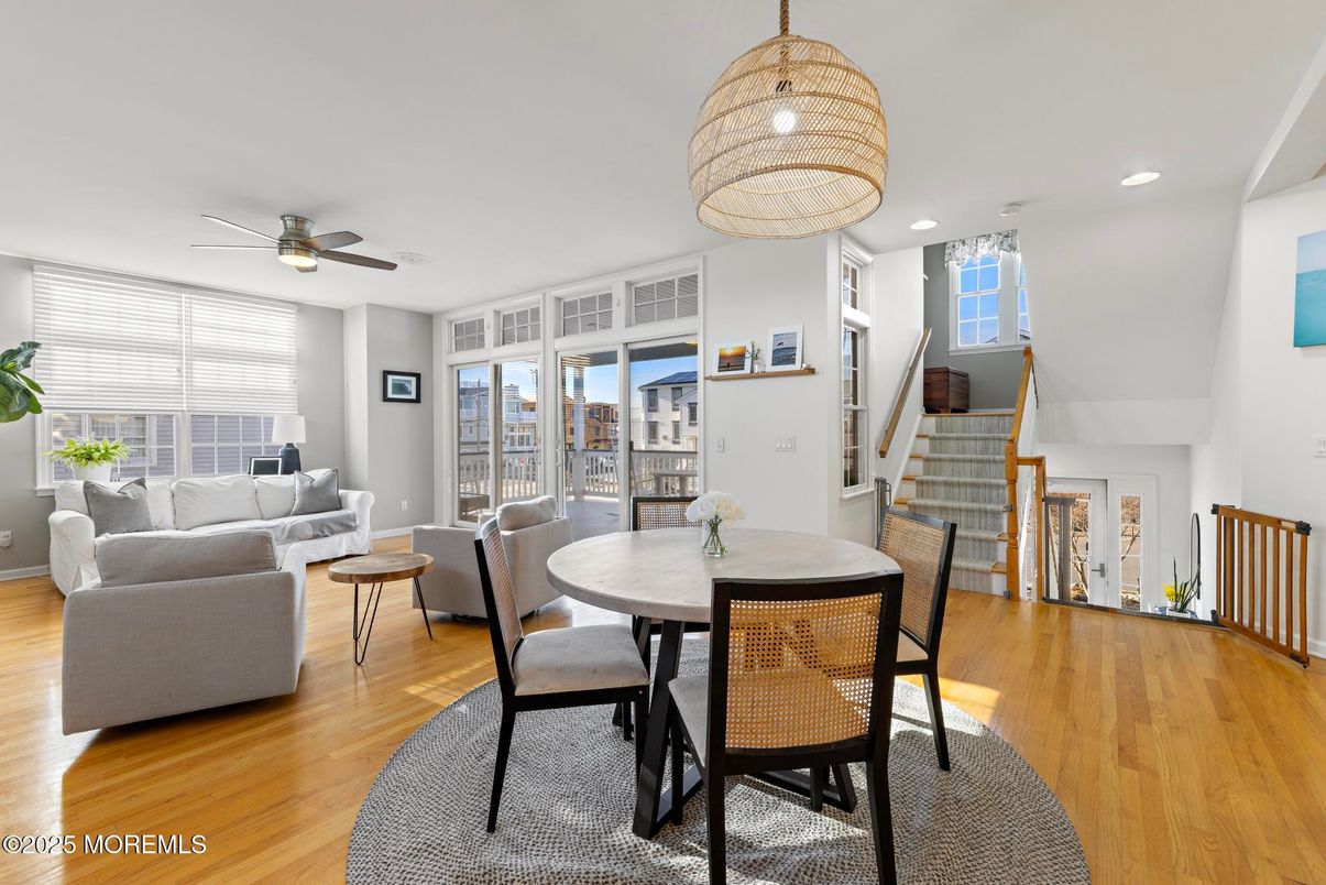 Dining room, Interior, Living room, Pendant Lights, Recessed Lighting, Wood Texture Flooring