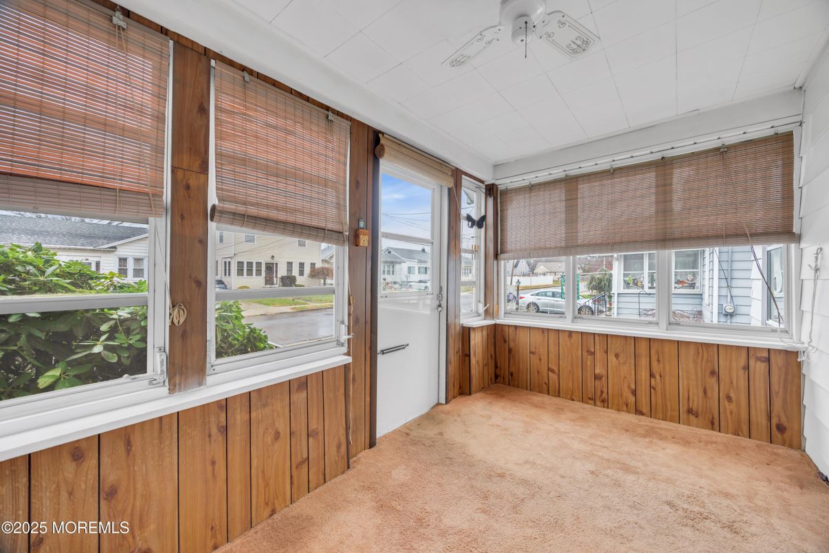 Empty room, Interior, Sun Room