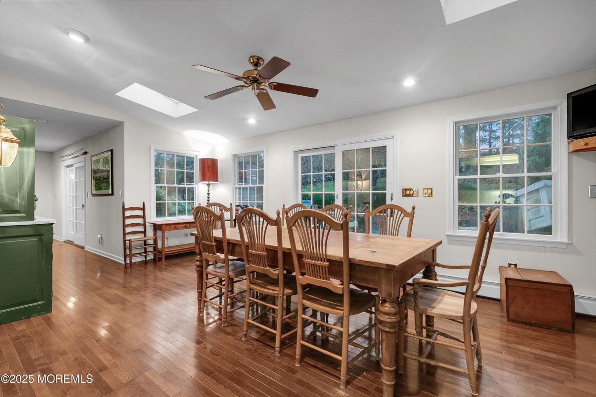 Dining room, Interior, Recessed Lighting, Wood Texture Flooring