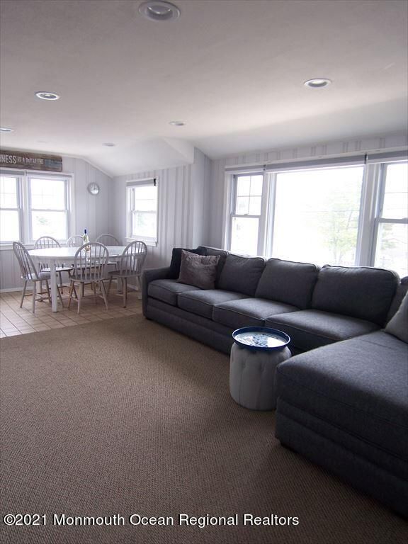 Dining room, Interior, Living room, Recessed Lighting