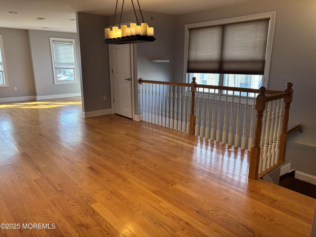 Interior, Pendant Lights, Recessed Lighting, Wood Texture Flooring