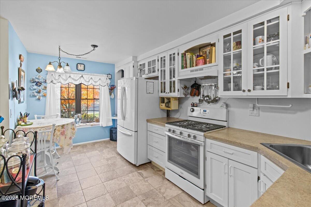 Interior, Kitchen, Pendant Lights
