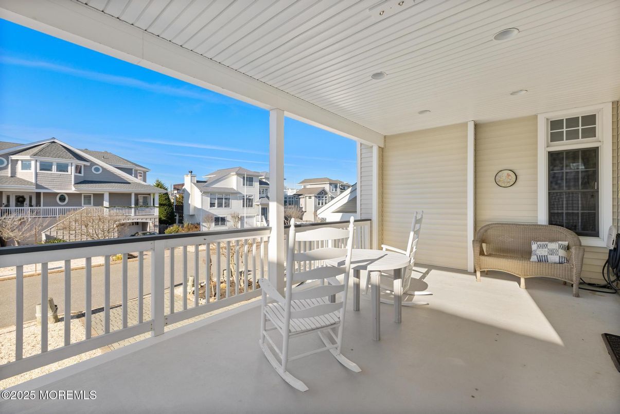 Exterior, Recessed Lighting