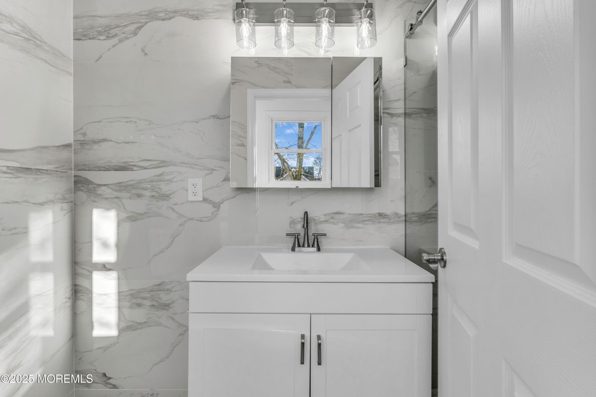 Bathroom, Interior, Marble Walls