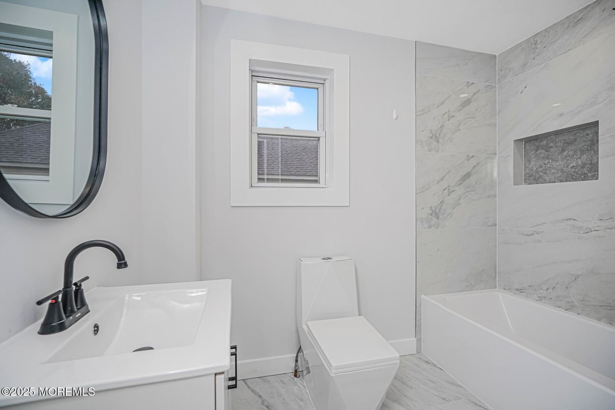 Bathroom, Interior, Marble, Marble Walls