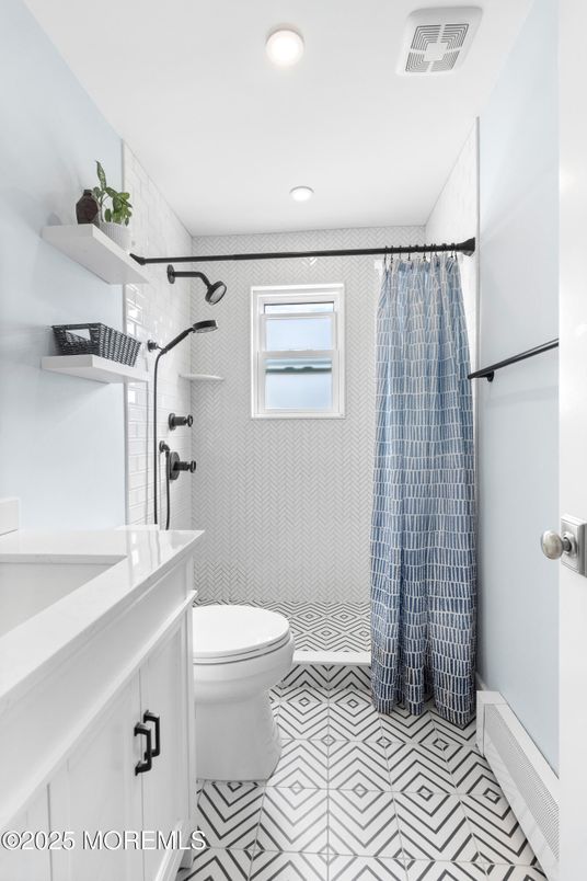 Bathroom, Interior, Recessed Lighting