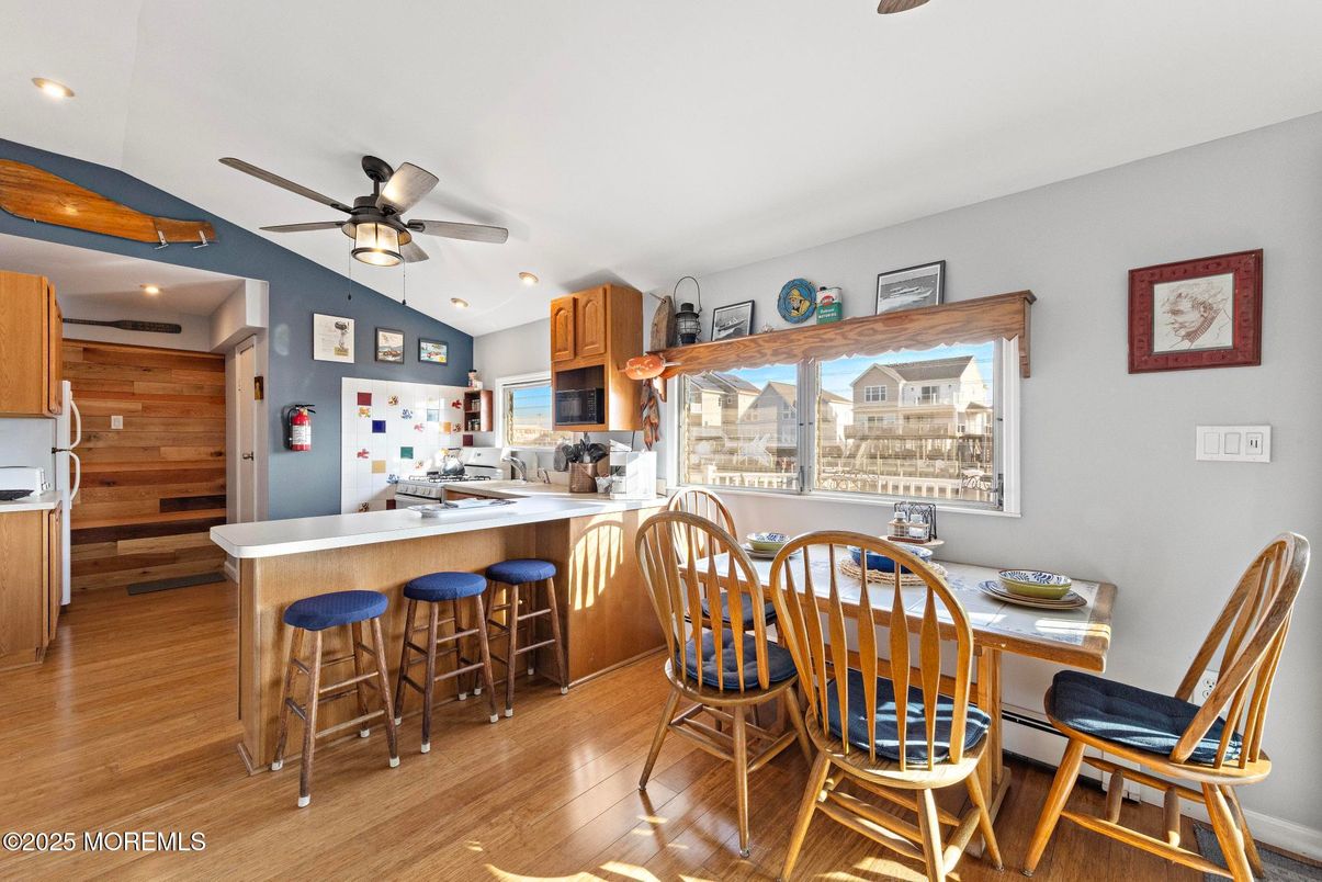 Dining room, Interior, Kitchen, Recessed Lighting, Wood Texture Flooring, Wooden Walls