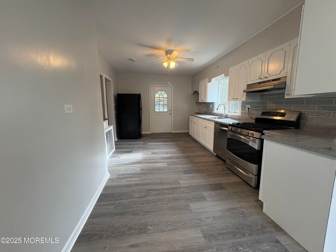 Interior, Kitchen, Stainless Steel Appliances, Wood Texture Flooring