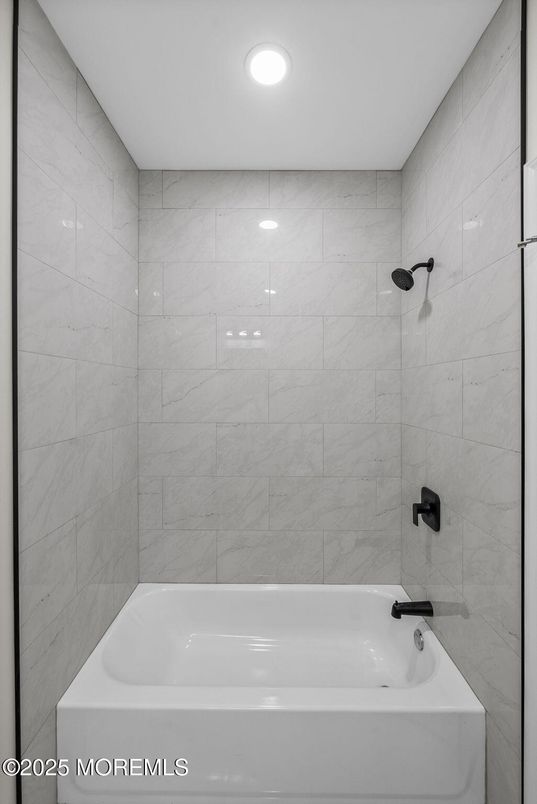 Bathroom, Interior, Marble Walls, Recessed Lighting