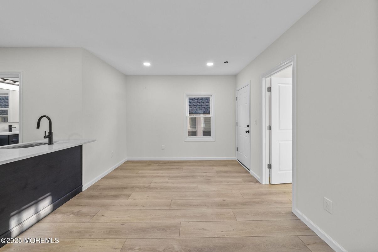 Empty room, Interior, Kitchen, Recessed Lighting, Wood Texture Flooring