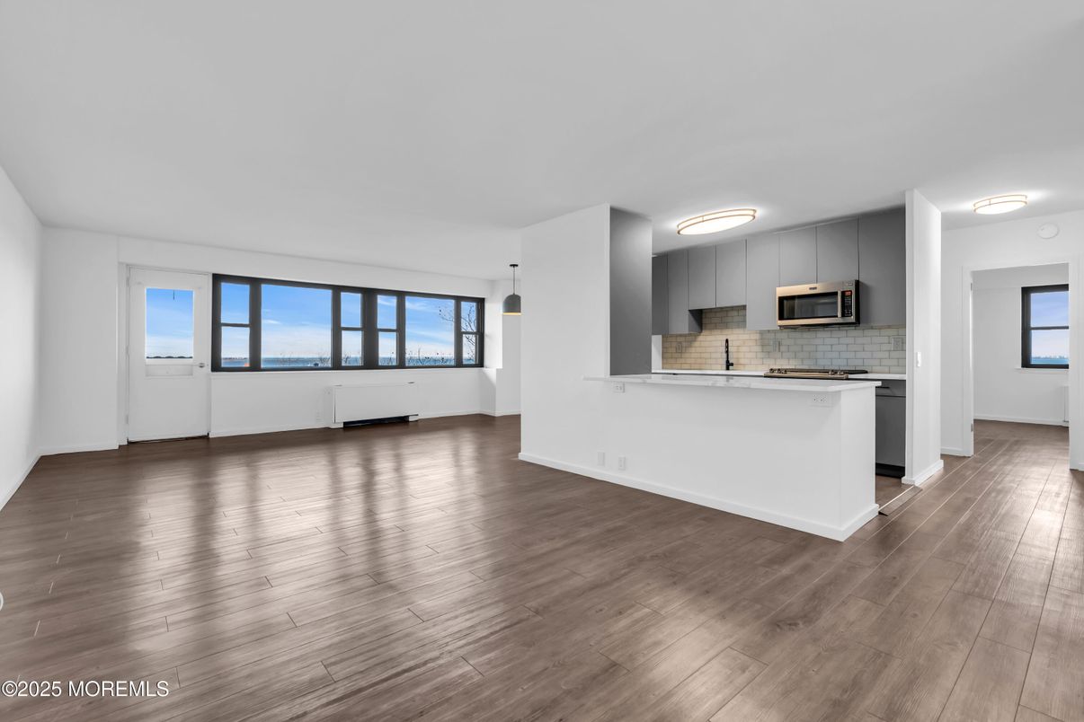 Empty room, Interior, Kitchen, Pendant Lights, Wood Texture Flooring
