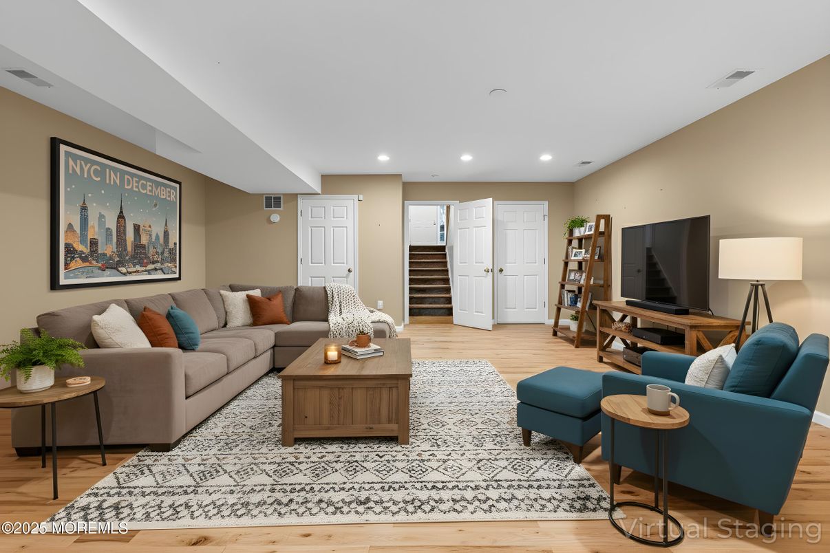 Interior, Living room, Recessed Lighting, Wood Texture Flooring