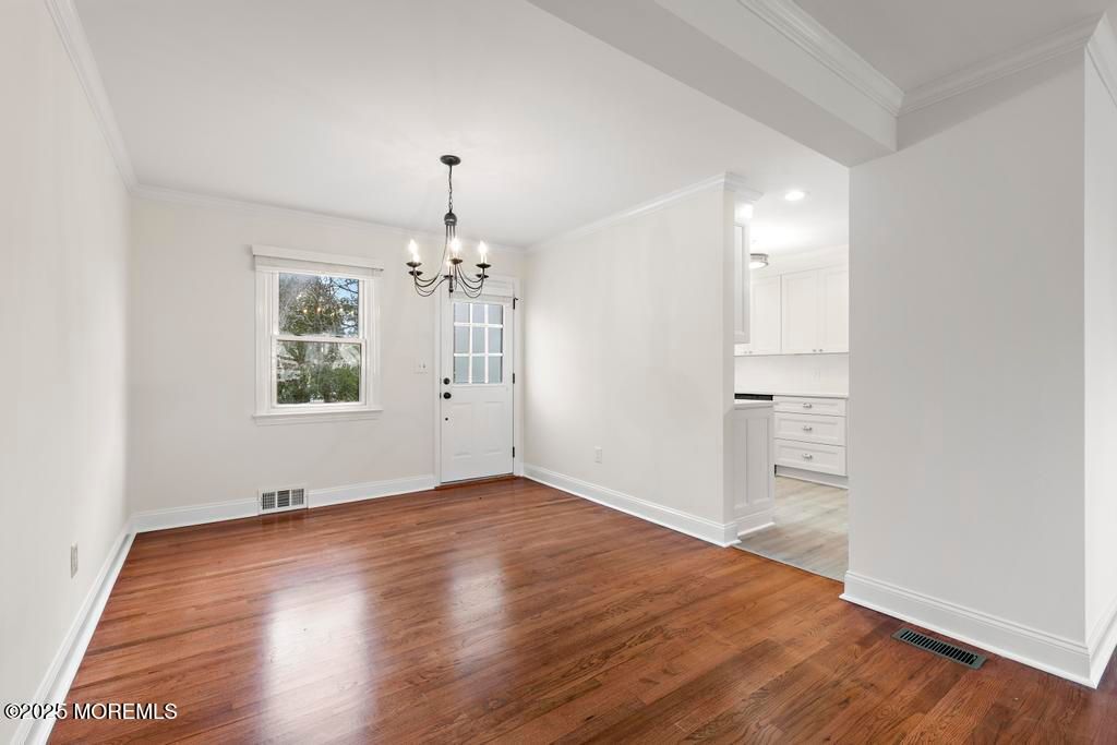 Chandelier, Empty room, Interior, Pendant Lights, Wood Texture Flooring