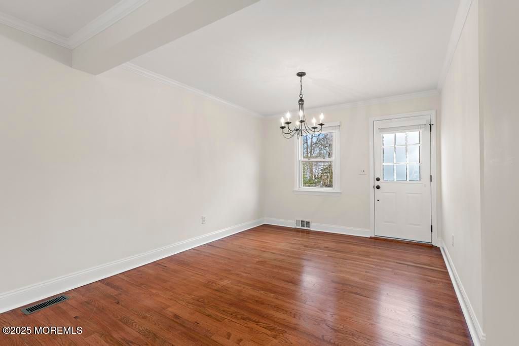 Chandelier, Empty room, Interior, Wood Texture Flooring