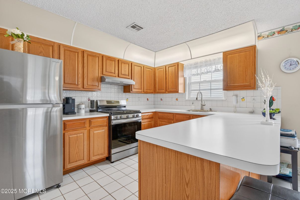 Interior, Kitchen, Stainless Steel Appliances