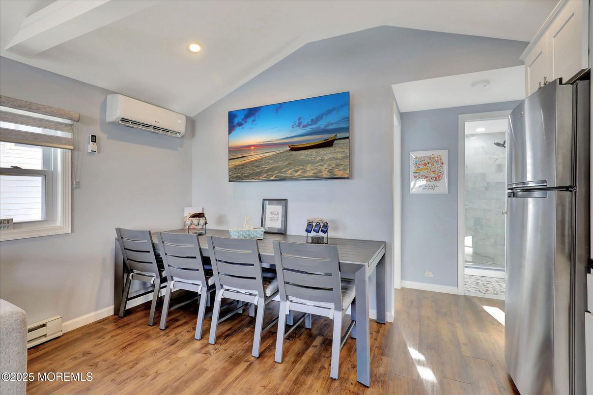 Dining room, Interior, Kitchen, Recessed Lighting, Wood Texture Flooring