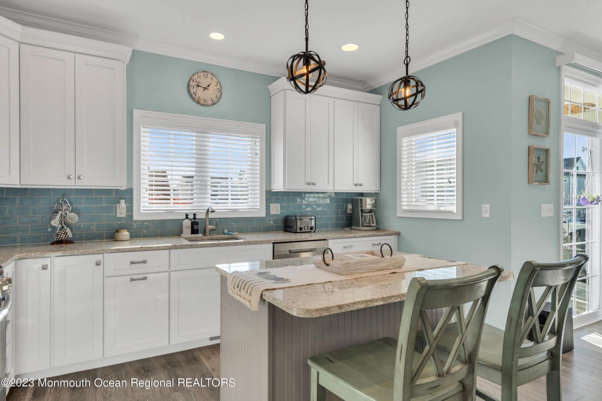 Interior, Kitchen, Pendant Lights, Recessed Lighting, Wood Texture Flooring