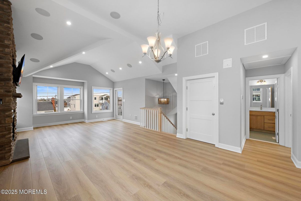 Chandelier, Empty room, Interior, Recessed Lighting, Wood Texture Flooring