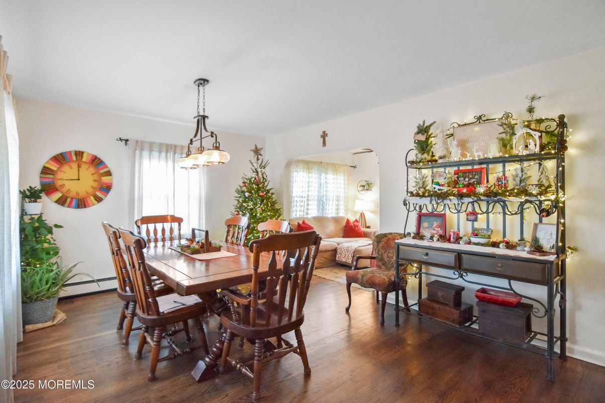 Dining room, Interior, Living room, Pendant Lights, Wood Texture Flooring