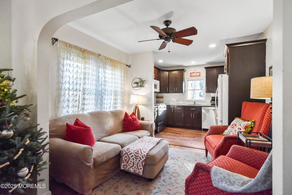 Interior, Kitchen, Living room, Recessed Lighting, Wood Texture Flooring