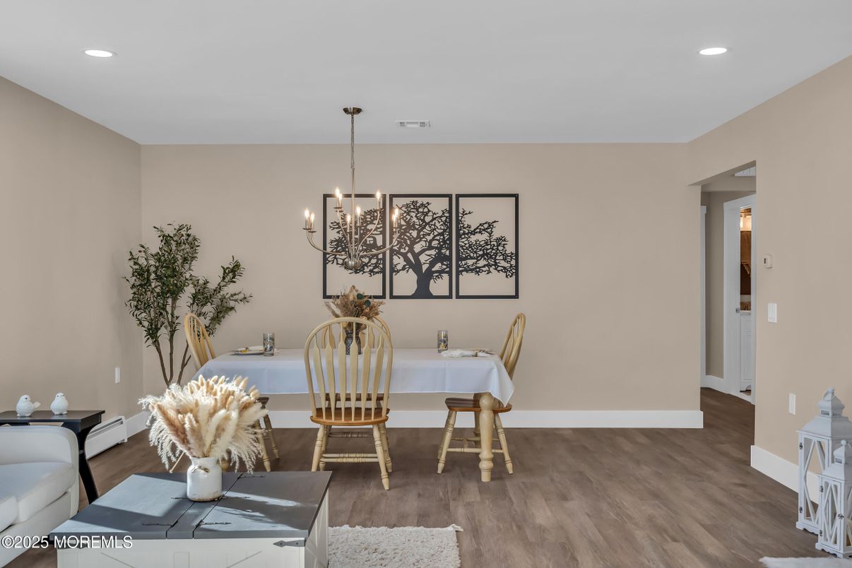 Chandelier, Dining room, Interior, Recessed Lighting, Wood Texture Flooring