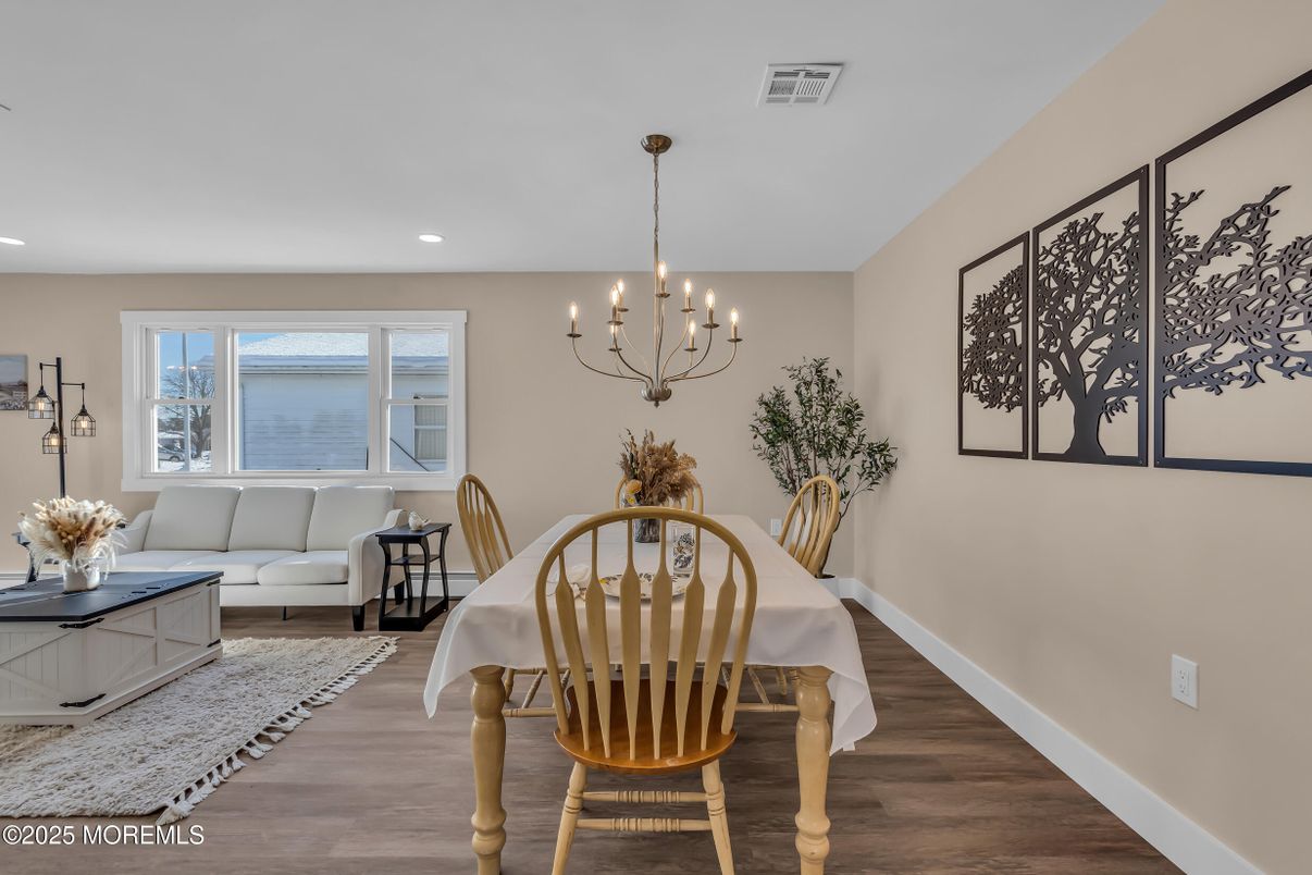 Chandelier, Dining room, Interior, Living room, Recessed Lighting, Wood Texture Flooring