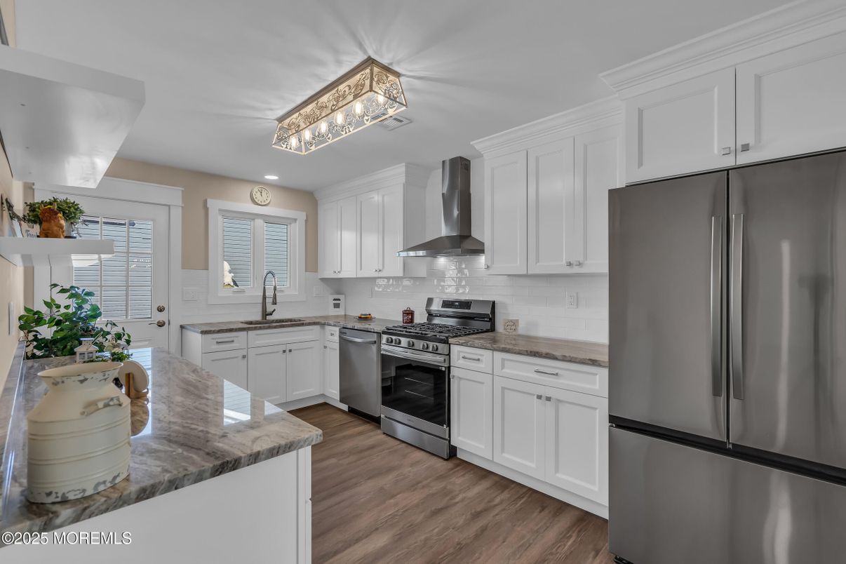 Interior, Kitchen, Stainless Steel Appliances, Wood Texture Flooring