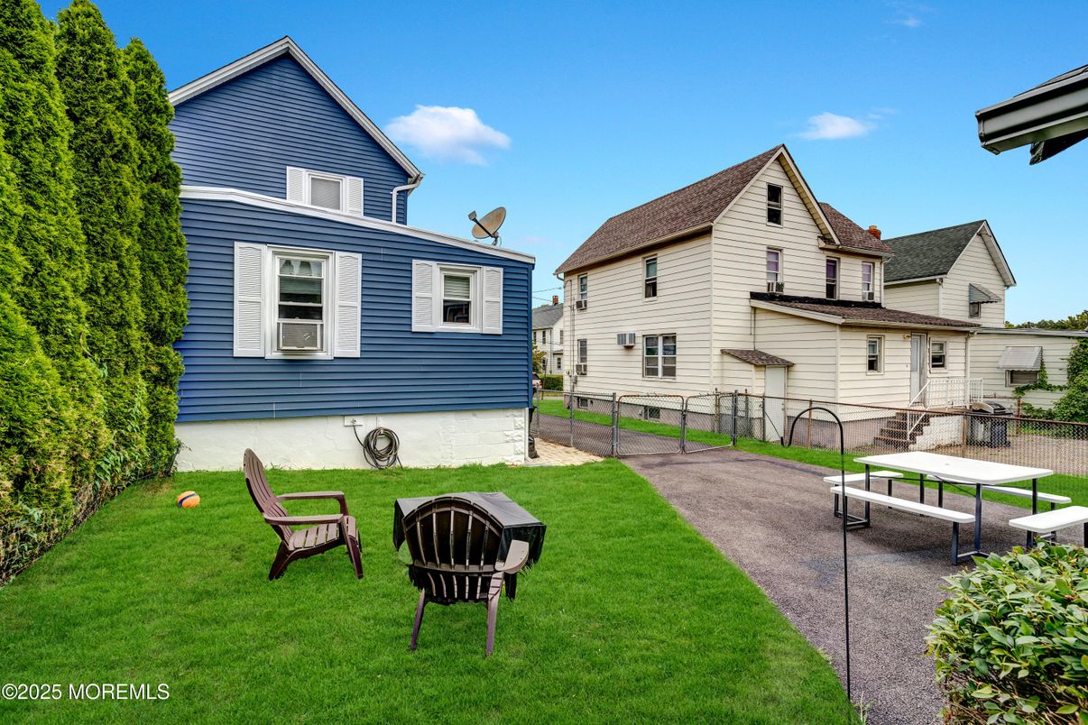 Backyard, Exterior, Playground