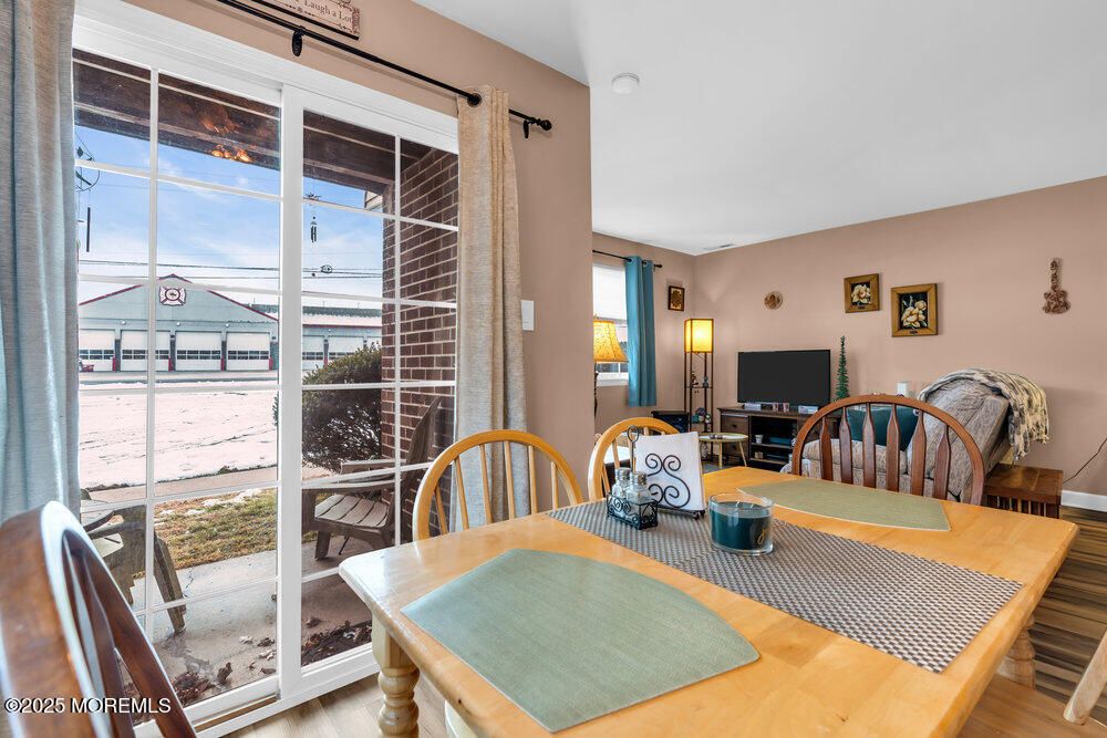 Dining room, Interior, Wood Texture Flooring